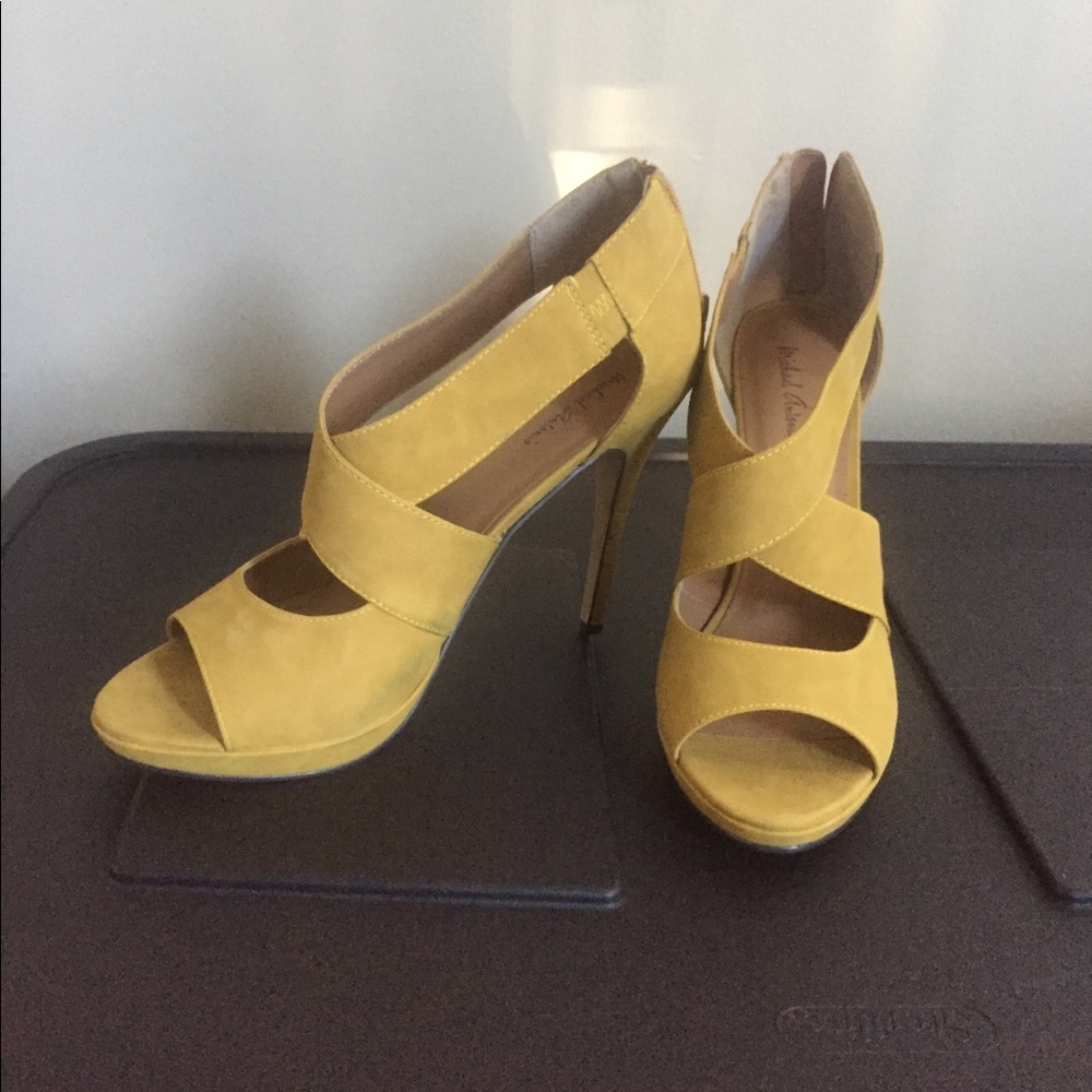 Michael Antonio size 11 Heels